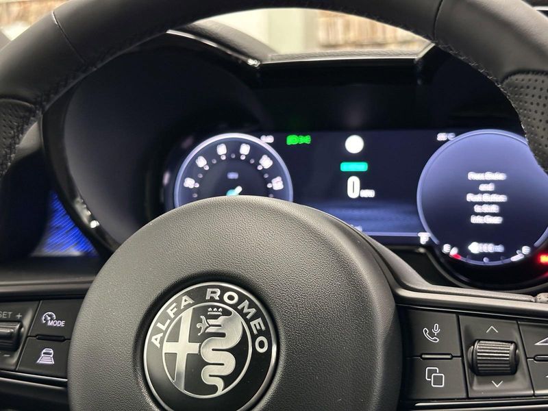 New 2024 Alfa Romeo Tonale Ti EawdImage 15