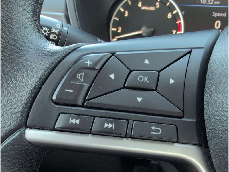 Used 2024 Nissan Altima 2.5 SVImage 23