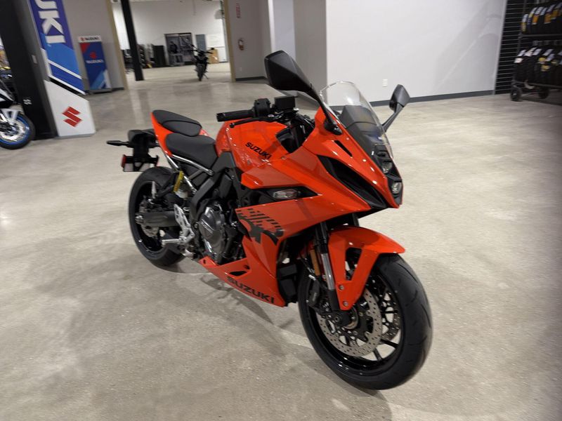 New 2026 Suzuki GSX-8R Image 11