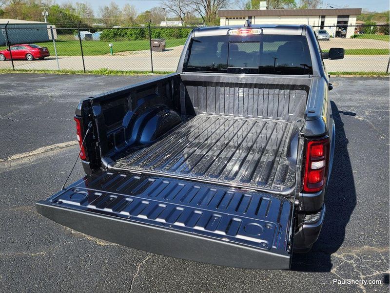 New 2026 RAM 1500 Big Horn Crew Cab 4x4 5'7' Box