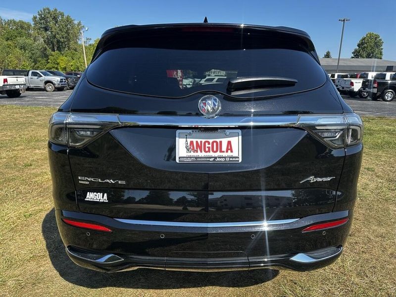 2022 Buick Enclave Avenir photo 4