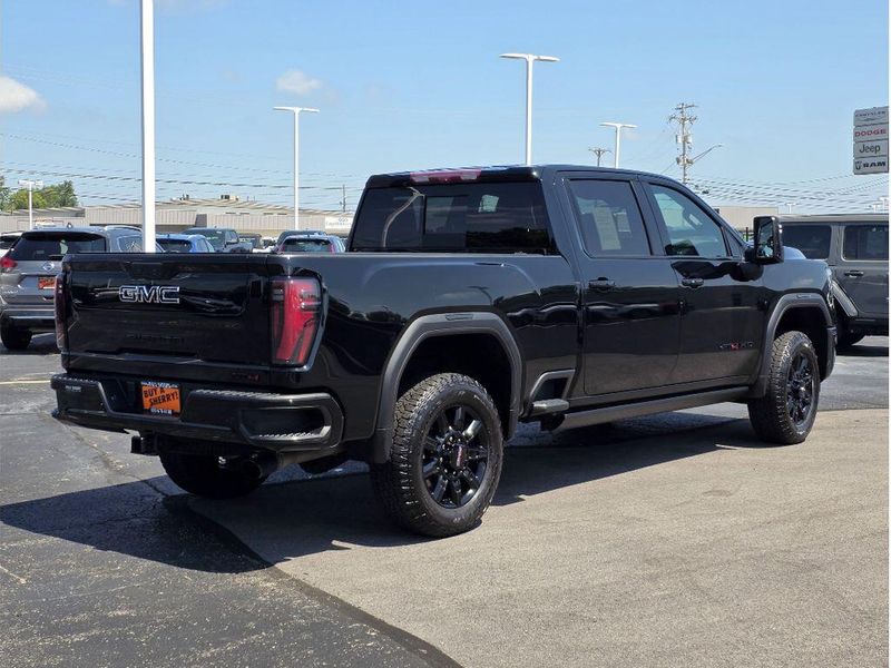 Used 2024 GMC Sierra 2500HD AT4
