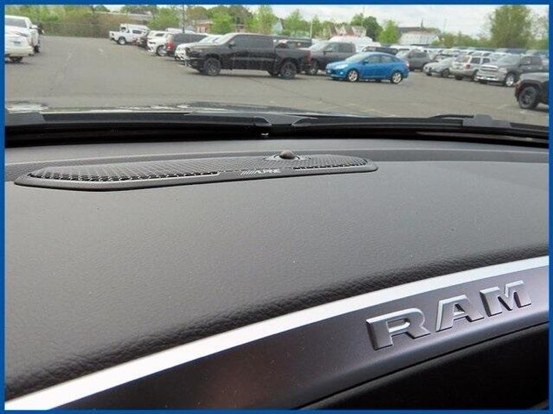 2025 RAM 1500 Big Horn Lone StarImage 17