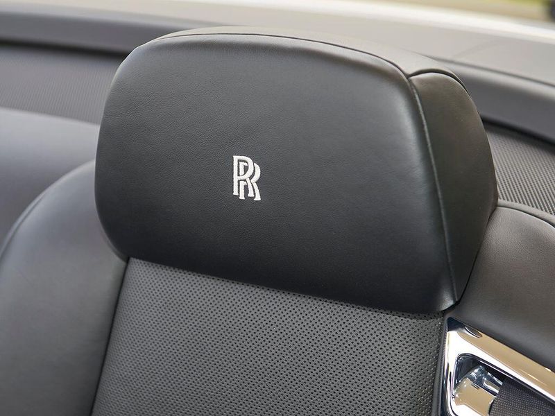 Used 2016 Rolls-Royce Dawn Image 26