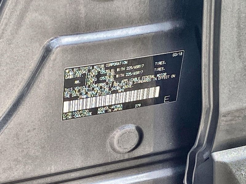 Used 2018 Toyota RAV4 XLEImage 32