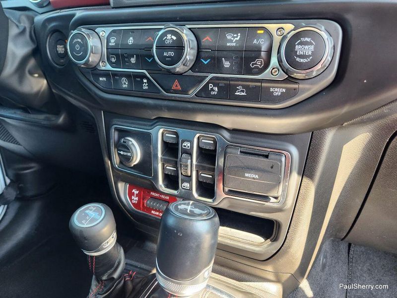 2022 Jeep Wrangler Unlimited Rubicon photo 37