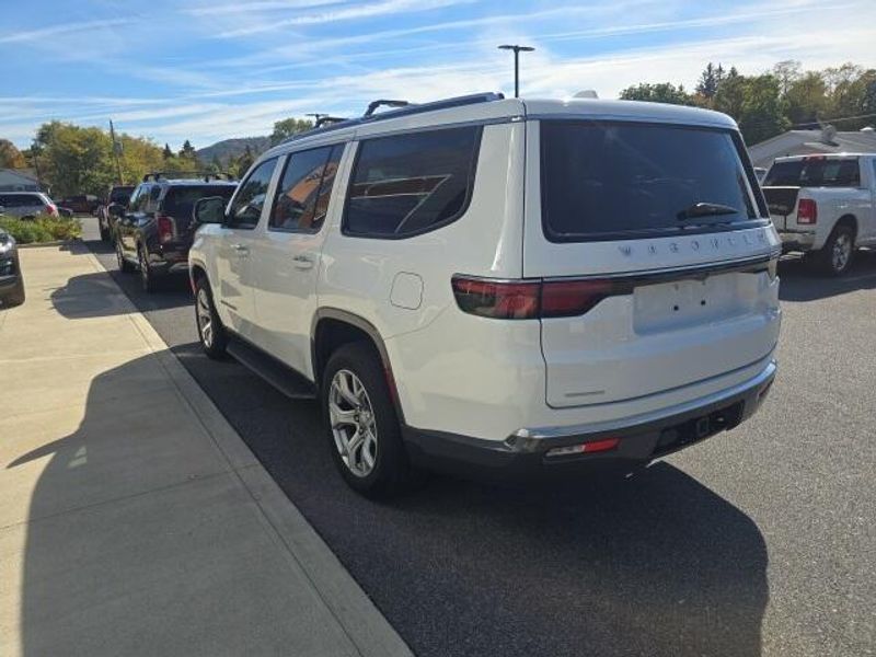 2022 Jeep Wagoneer Series I photo 4