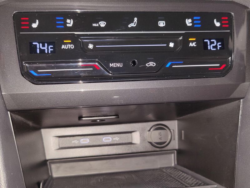 Used 2024 Volkswagen Tiguan SEL R-Line AWD w/Sunroof/NavImage 23