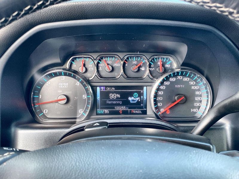 Used 2018 Chevrolet Silverado 1500 High CountryImage 12