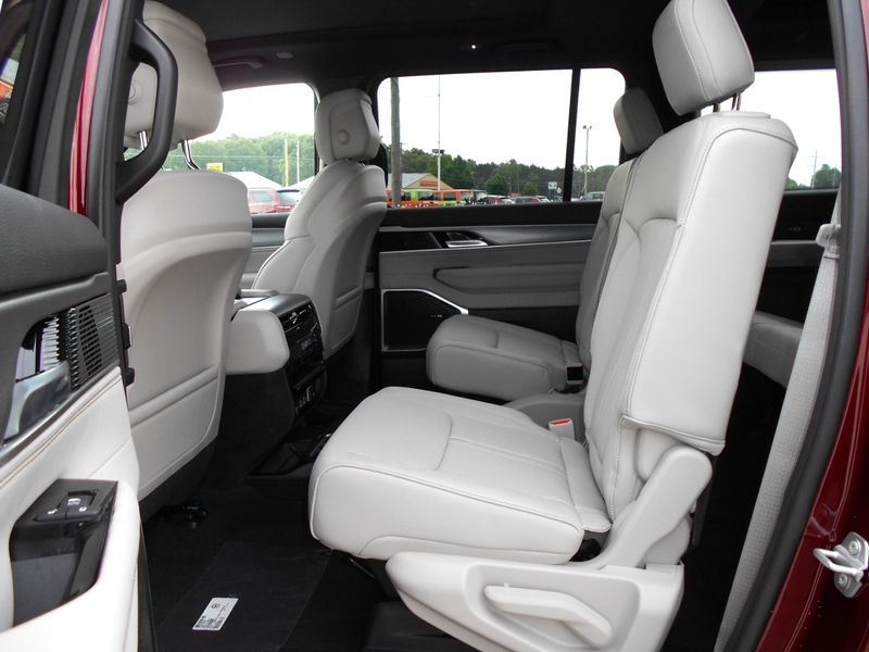 2025 Jeep Wagoneer Series Ii 4x4Image 6