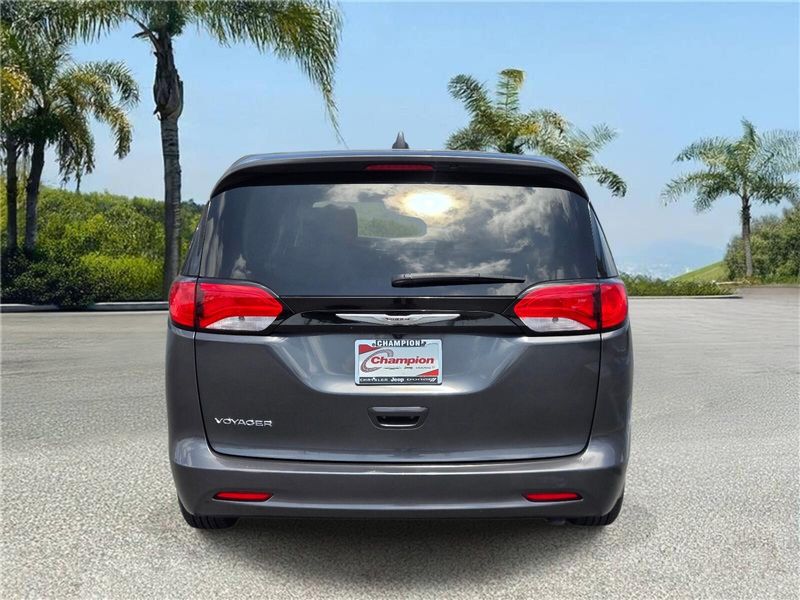 Used 2022 Chrysler Voyager LX FWD