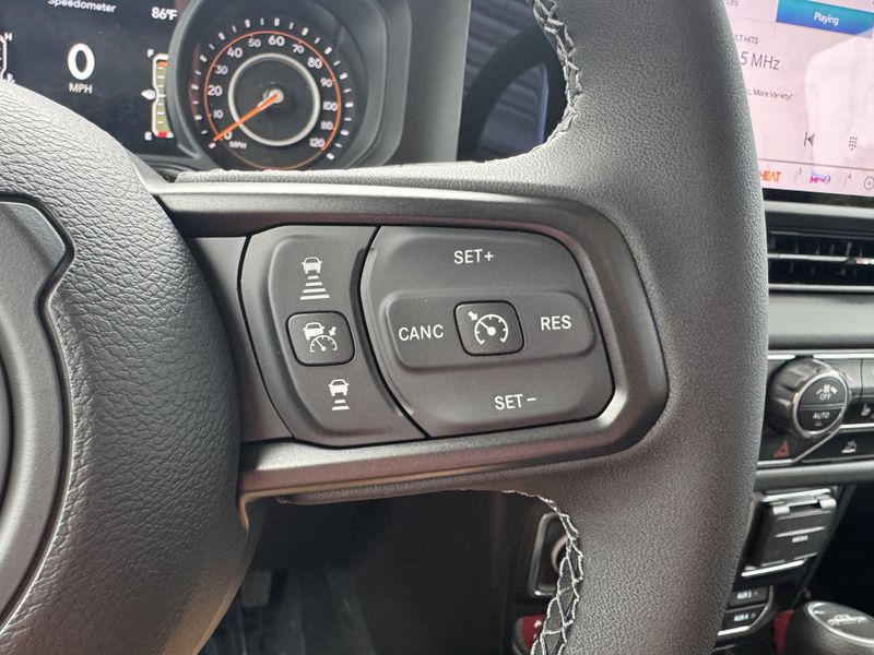 New 2025 Jeep Gladiator MojaveImage 15