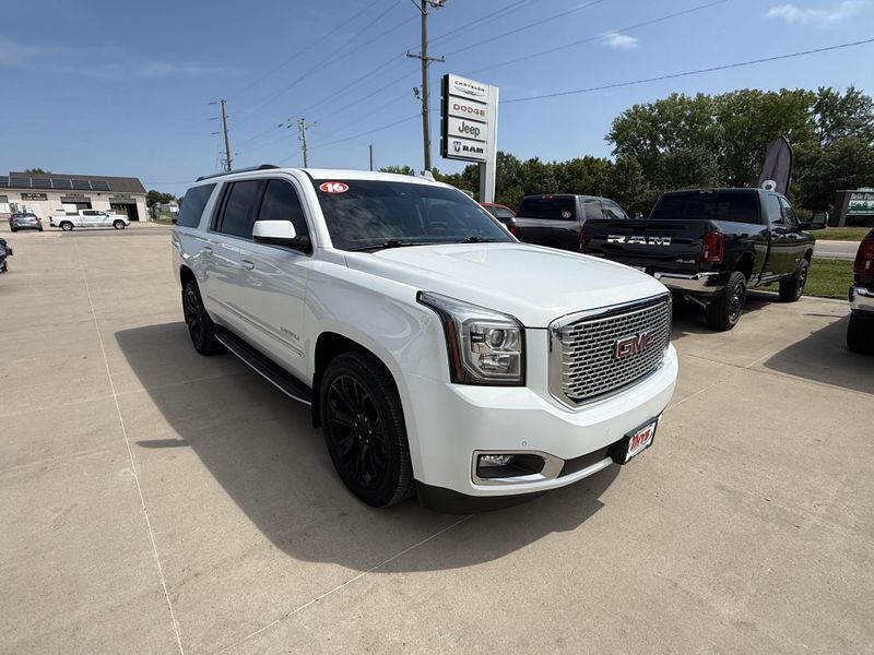 Used 2016 GMC Yukon XL DenaliImage 34