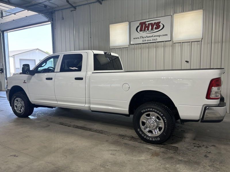 2024 RAM 3500 Tradesman Crew Cab 4x4 8