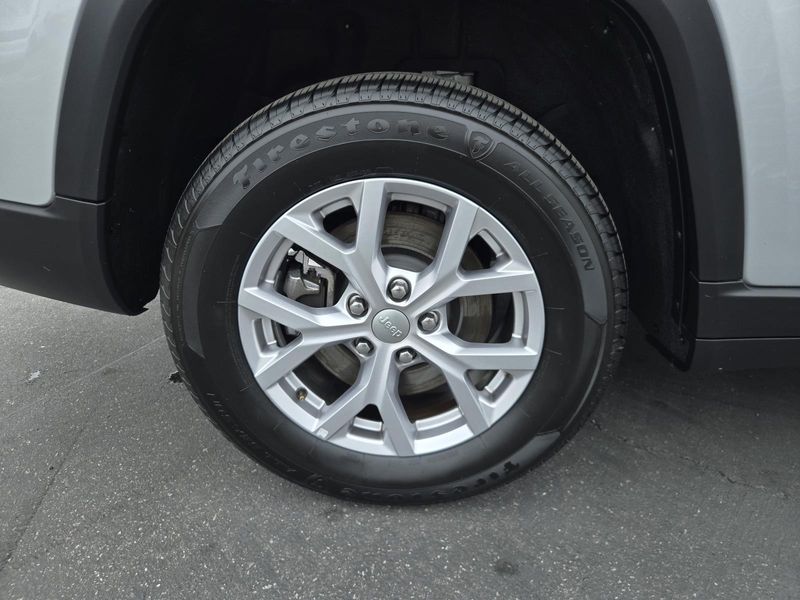 Used 2022 Jeep Grand Cherokee L Limited 4x2