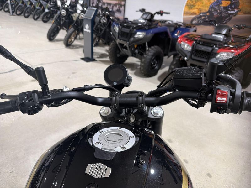 New 2026 Yamaha XSR700 Image 23