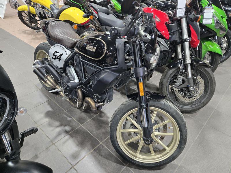 USED 2018 DUCATI SCRAMBLER FULL THROTTLE Image 1