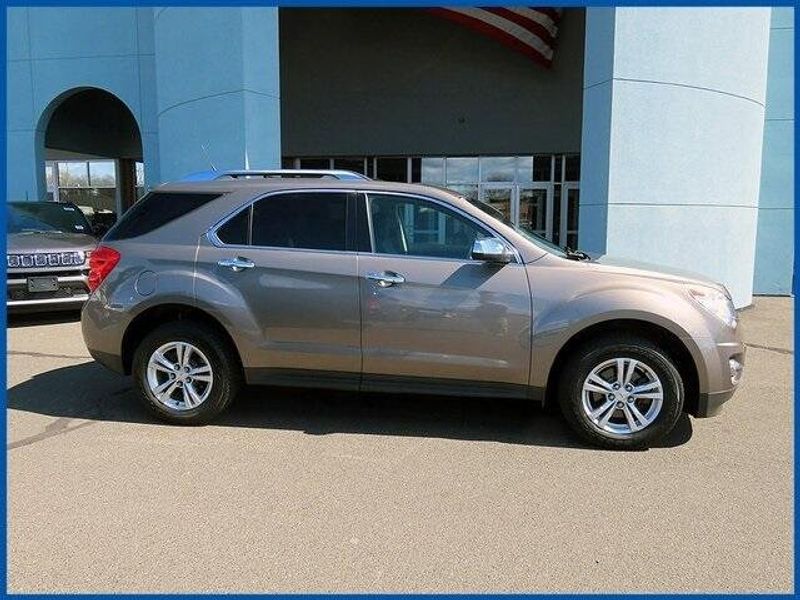 2012 Chevrolet Equinox LTZImage 2