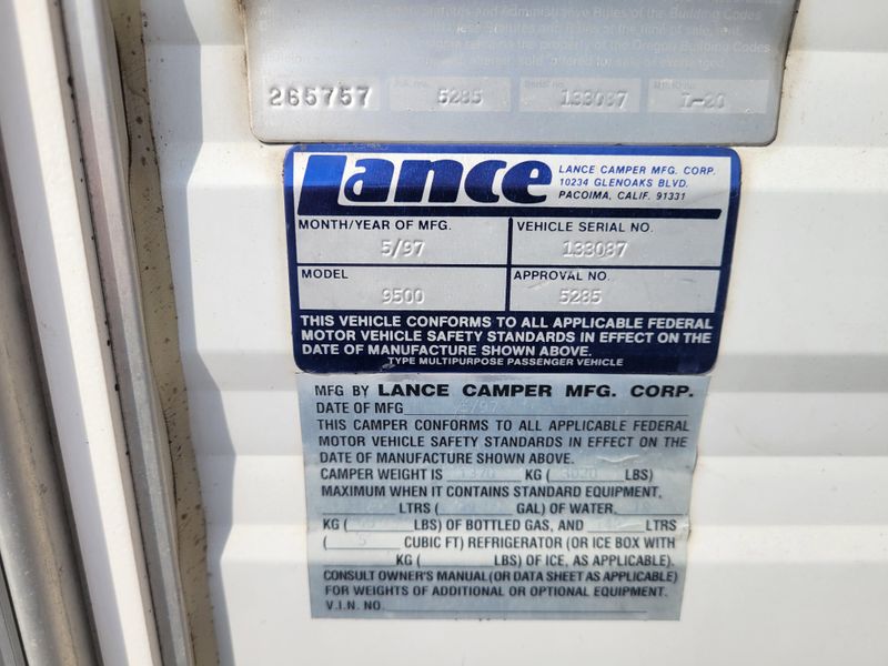 Used 1997 LANCE 9500 SQUIRE Image 15