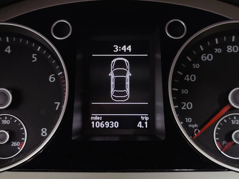 2010 Volkswagen Passat Sedan Komfort w/SunroofImage 21