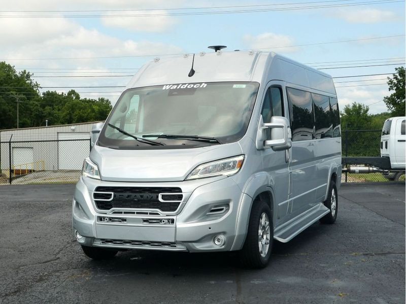 2024 RAM Promaster 2500 Slt+ Window Van High Roof 159