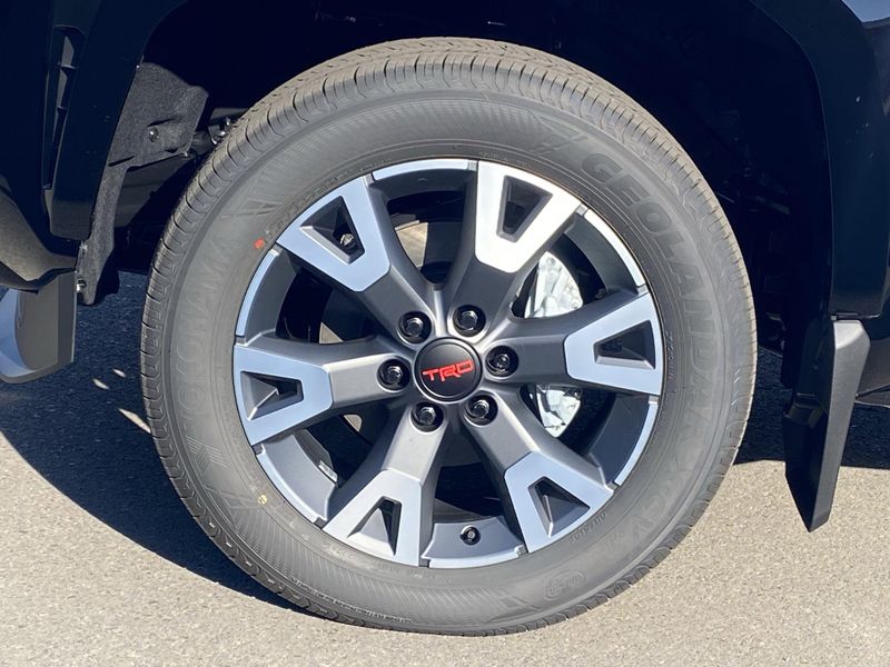 New 2025 Toyota 4Runner TRD Sport PremiumImage 8