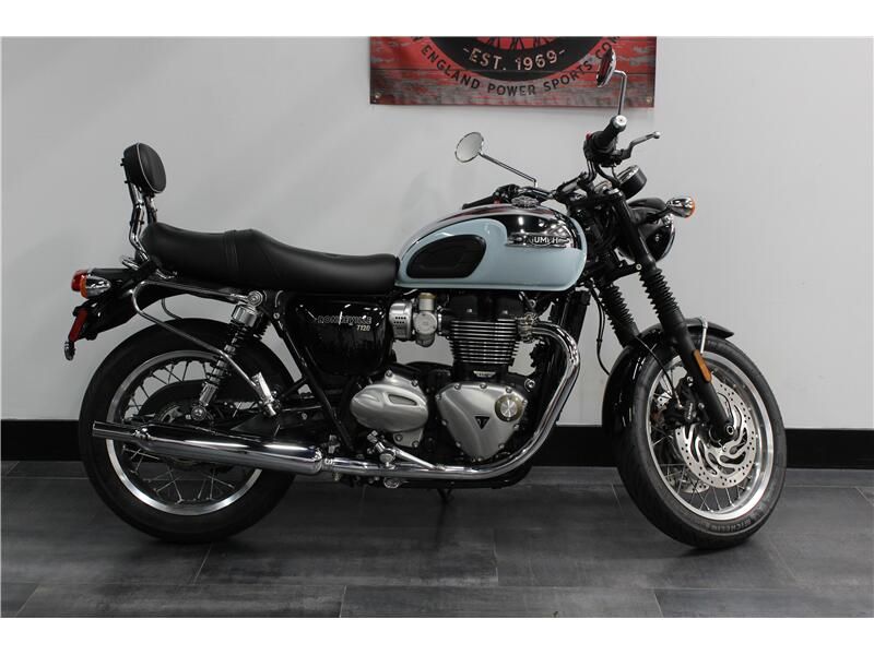 2023 Triumph Bonneville T120Image 3