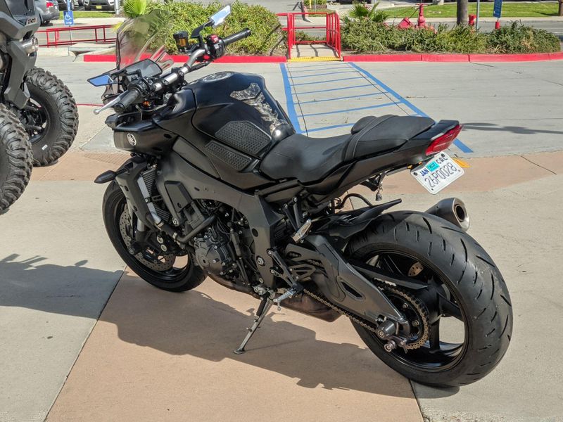 Used 2023 Yamaha MT-10 CA Image 15