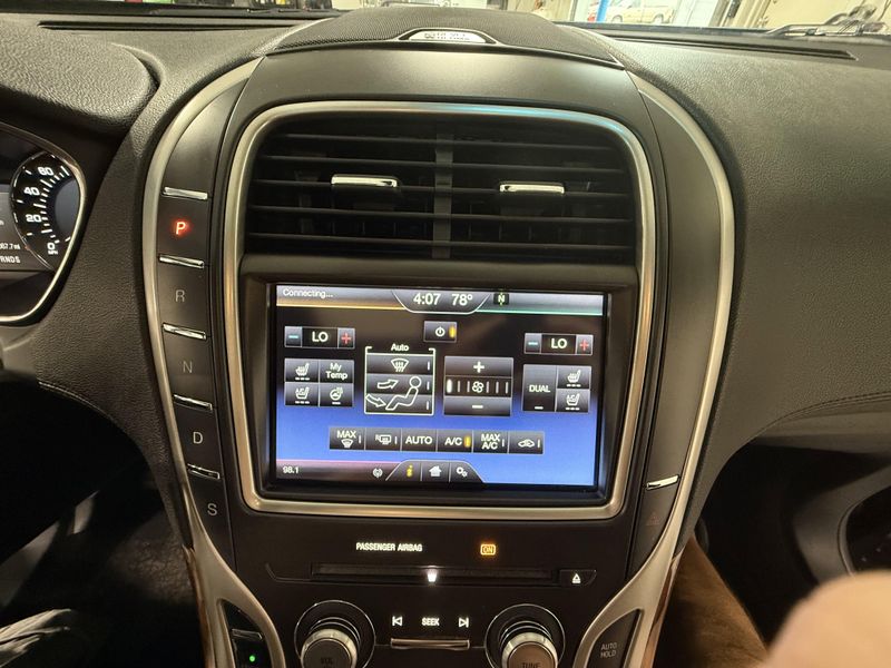 Used 2016 Lincoln MKX ReserveImage 27