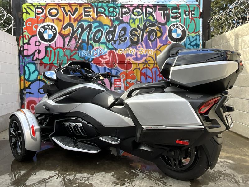 2024 Can-Am SPYDER RT LIMITED Image 6