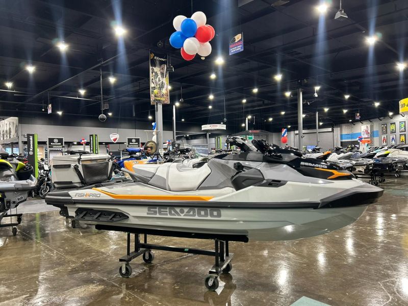 New 2026 Sea-Doo FISHPRO TROPHY 170 (SOUND SYSTEM) Image 3