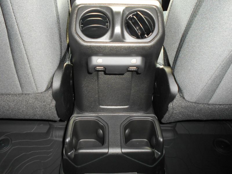 New 2025 Jeep Wrangler 4-door Sport SImage 20