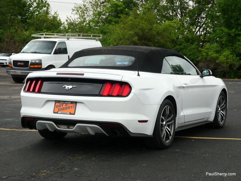 2017 Ford Mustang EcoBoost PremiumImage 11