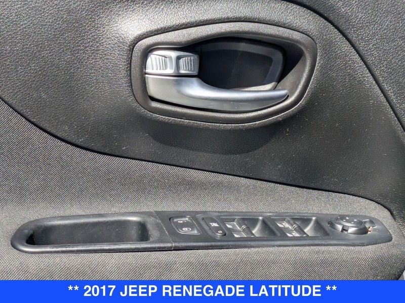 2017 Jeep Renegade Latitude North Edition photo 7