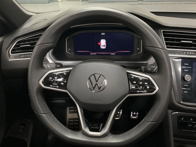 Used 2024 Volkswagen Tiguan AWD SEL R-Line w/Sunroof/NavImage 11