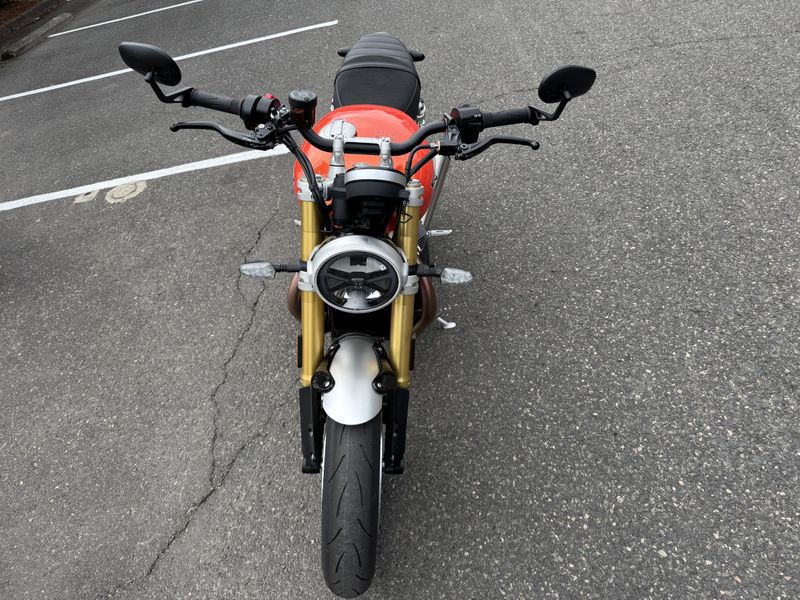 2025 Triumph Speed Twin 1200 RS MODEL BAJA ORANGE / SAPPHIRE BLACK 
