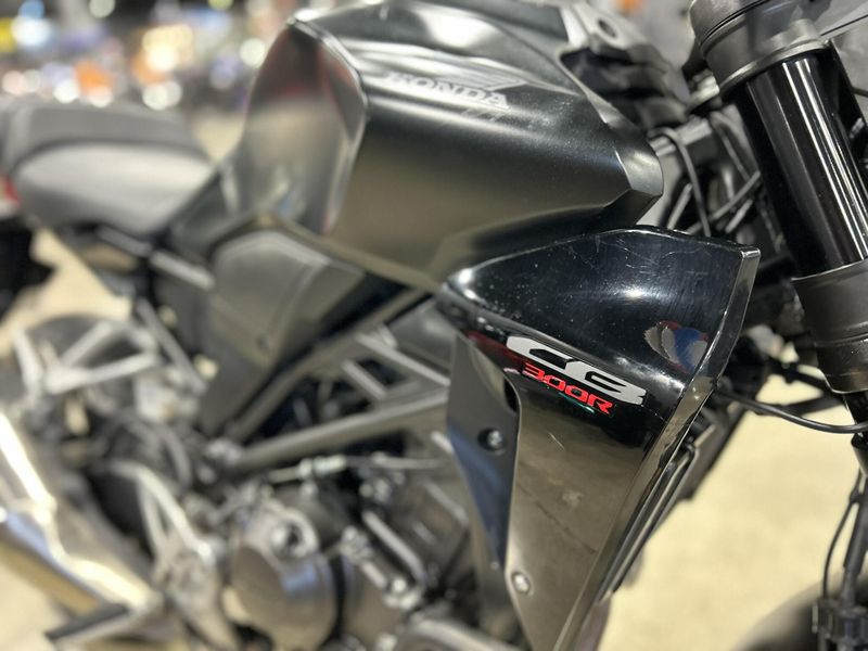 Used 2024 Honda CB300R ABS Image 16