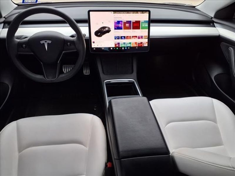 2021 Tesla Model 3 PerformanceImage 4