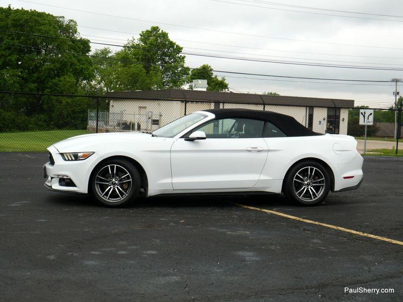 2017 Ford Mustang EcoBoost PremiumImage 8