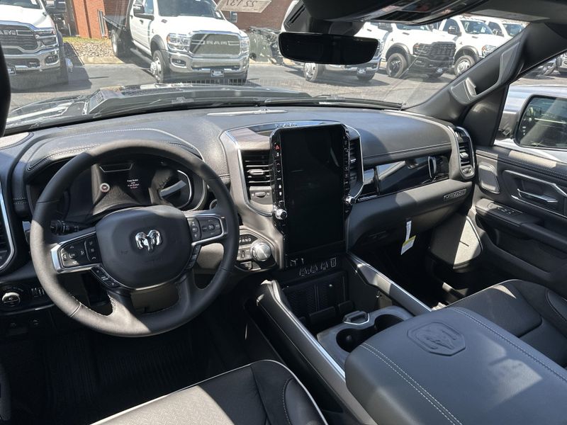 2025 RAM 1500 Laramie Crew Cab 4x4 5
