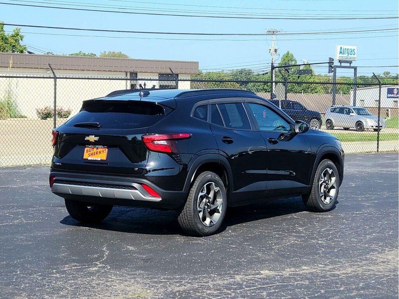 Used 2024 Chevrolet Trax LT