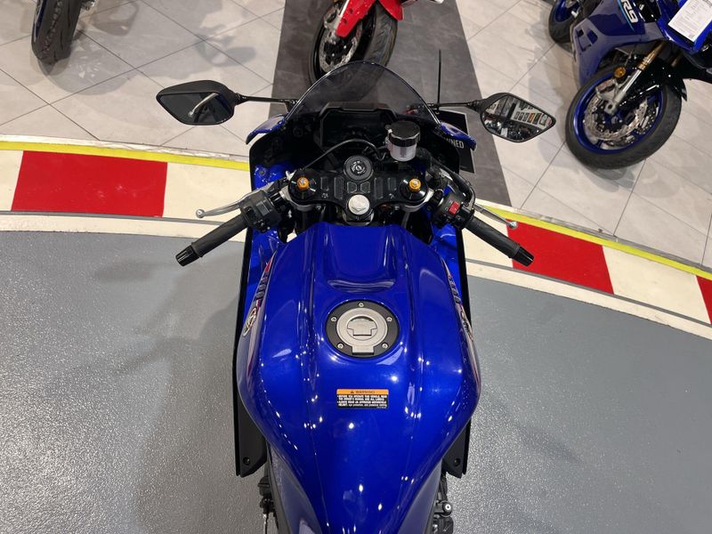 Used 2023 Yamaha YZF-R7 CA Image 10