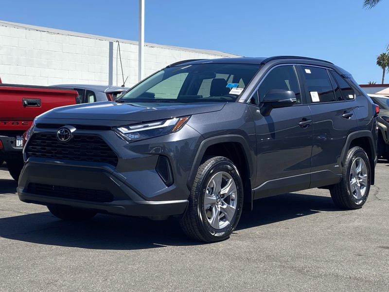 New 2025 Toyota RAV4 Hybrid LEImage 6