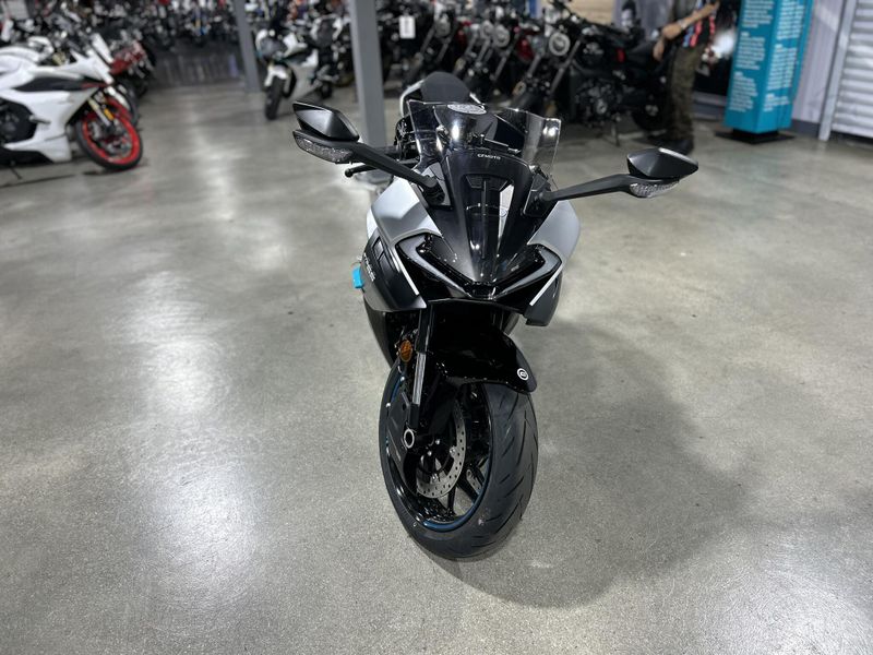 2025 CFMOTO 675SS Image 10