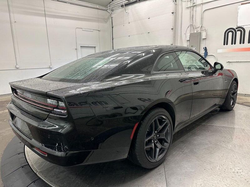2024 Dodge Charger Daytona RT PLUSImage 18
