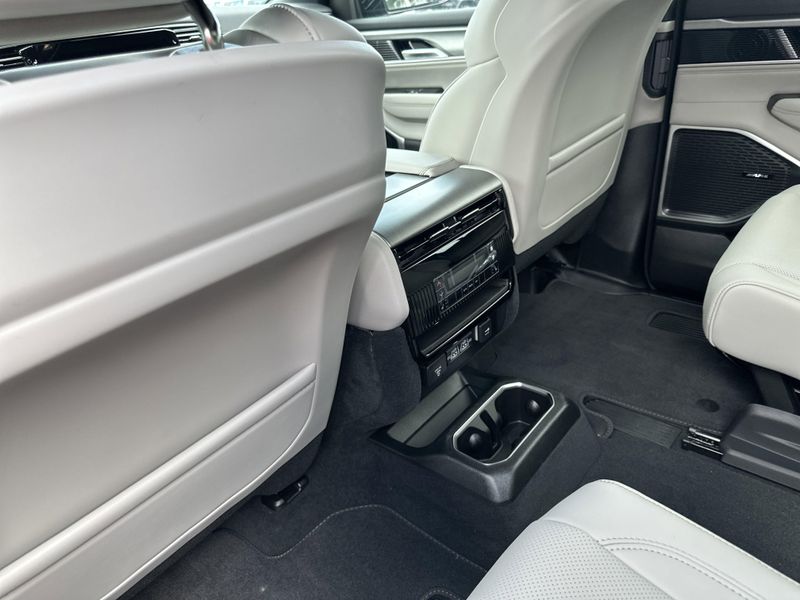 2025 Jeep Wagoneer Series Ii 4x4Image 19