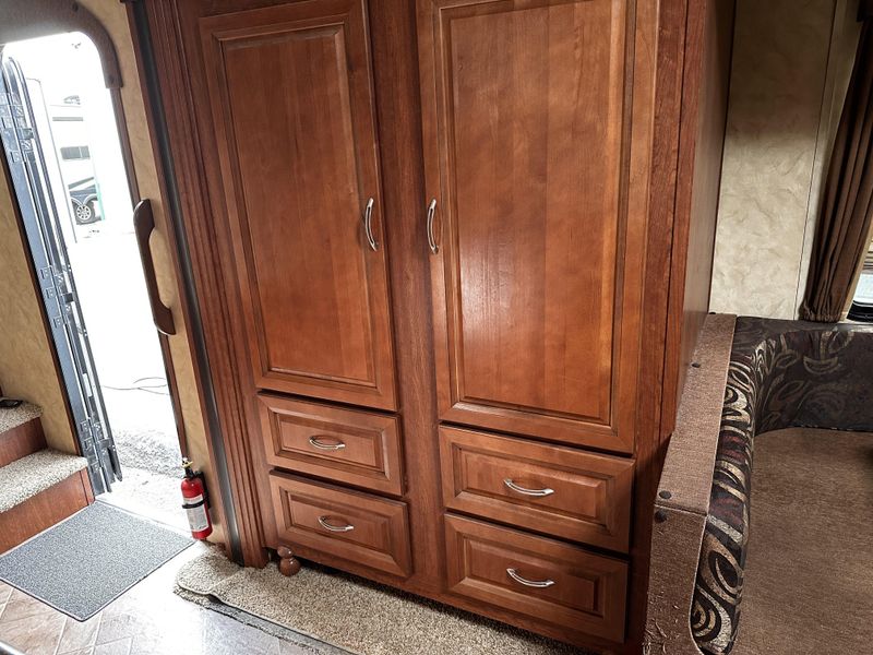 Used 2014 FOREST RIVER WILD CAT Image 11
