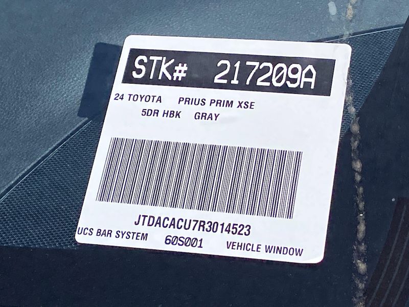 2024 Toyota Prius Prime XSEImage 32