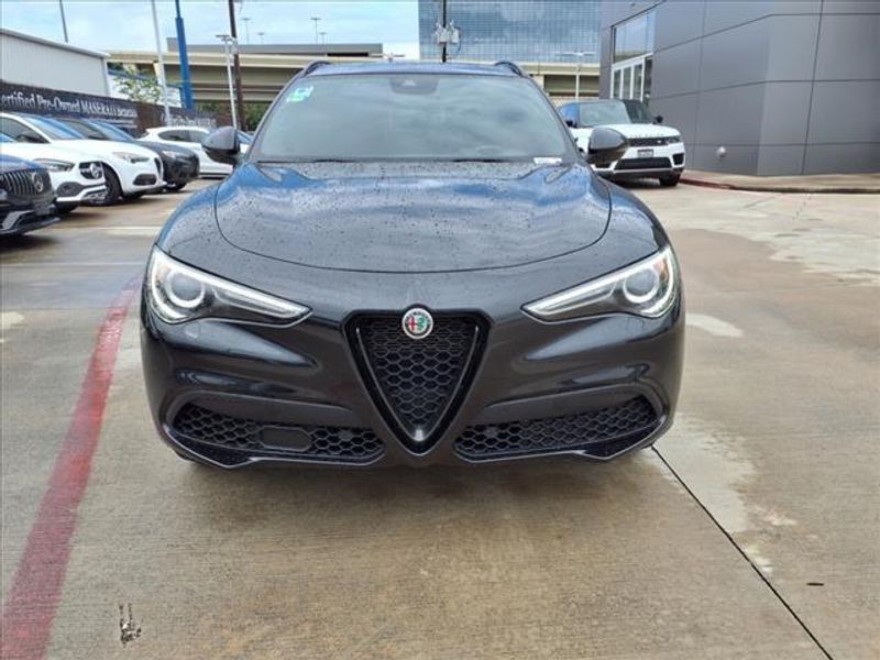 2022 Alfa Romeo Stelvio VeloceImage 11