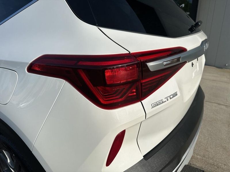 2022 Kia Seltos SImage 9
